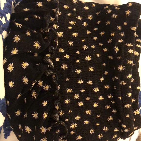 ✨Hippie Rose Black w/ white starbursts skirt (S)👧 - Picture 5 of 5